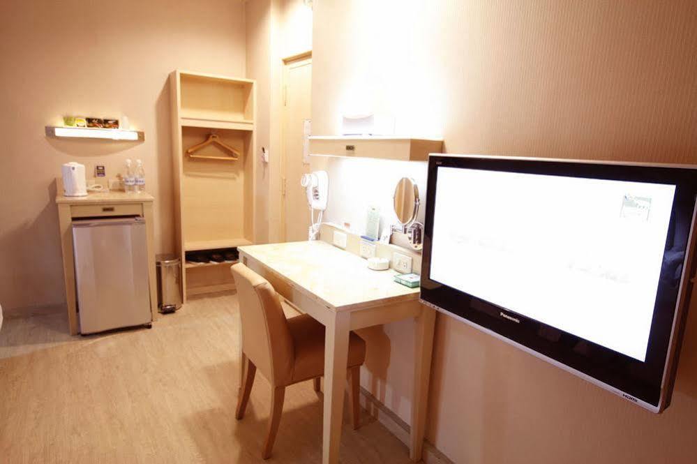 Royal Group Hotel Xiong Zhong Branch Kaohsiung Exteriör bild