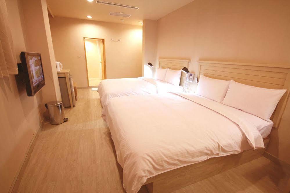 Royal Group Hotel Xiong Zhong Branch Kaohsiung Exteriör bild